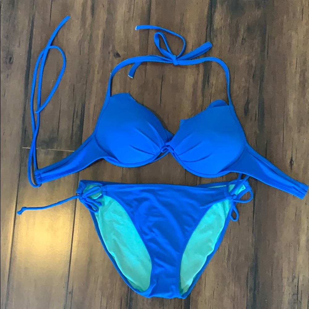 Victoria’s Secret blue bikini